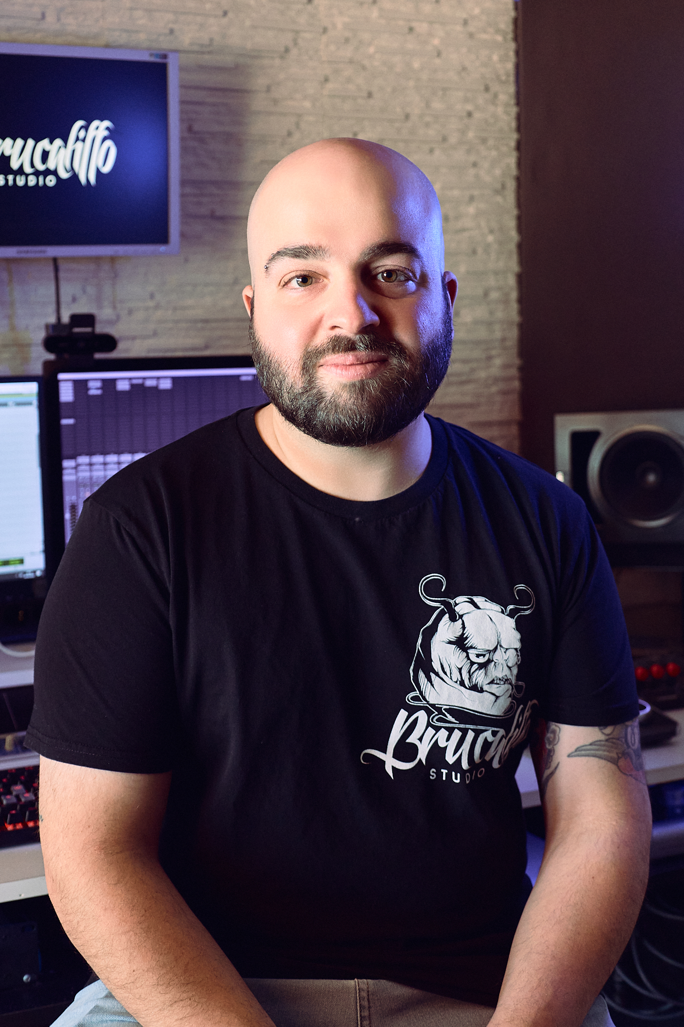 Giuseppe Zuppardi nel Brucaliffo Studio, ingegnere del suono e docente di mix e mastering